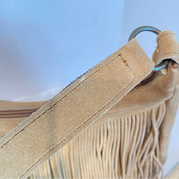Minnetonka Boho, Cowgirl Fringe Tan Suede Shoulder Bag - Picture 8 of 14